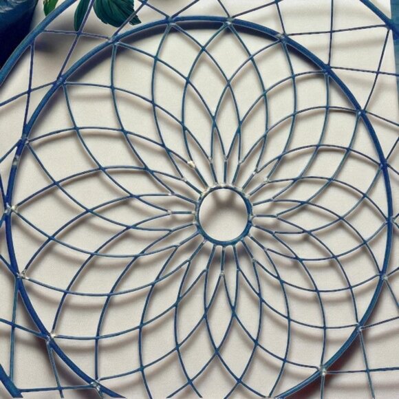 Vintage Large Round Wire Tray 15” - Picture 3 of 4